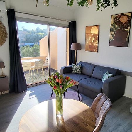 Appartement En Residence Avec Piscine Bandol Exteriör bild