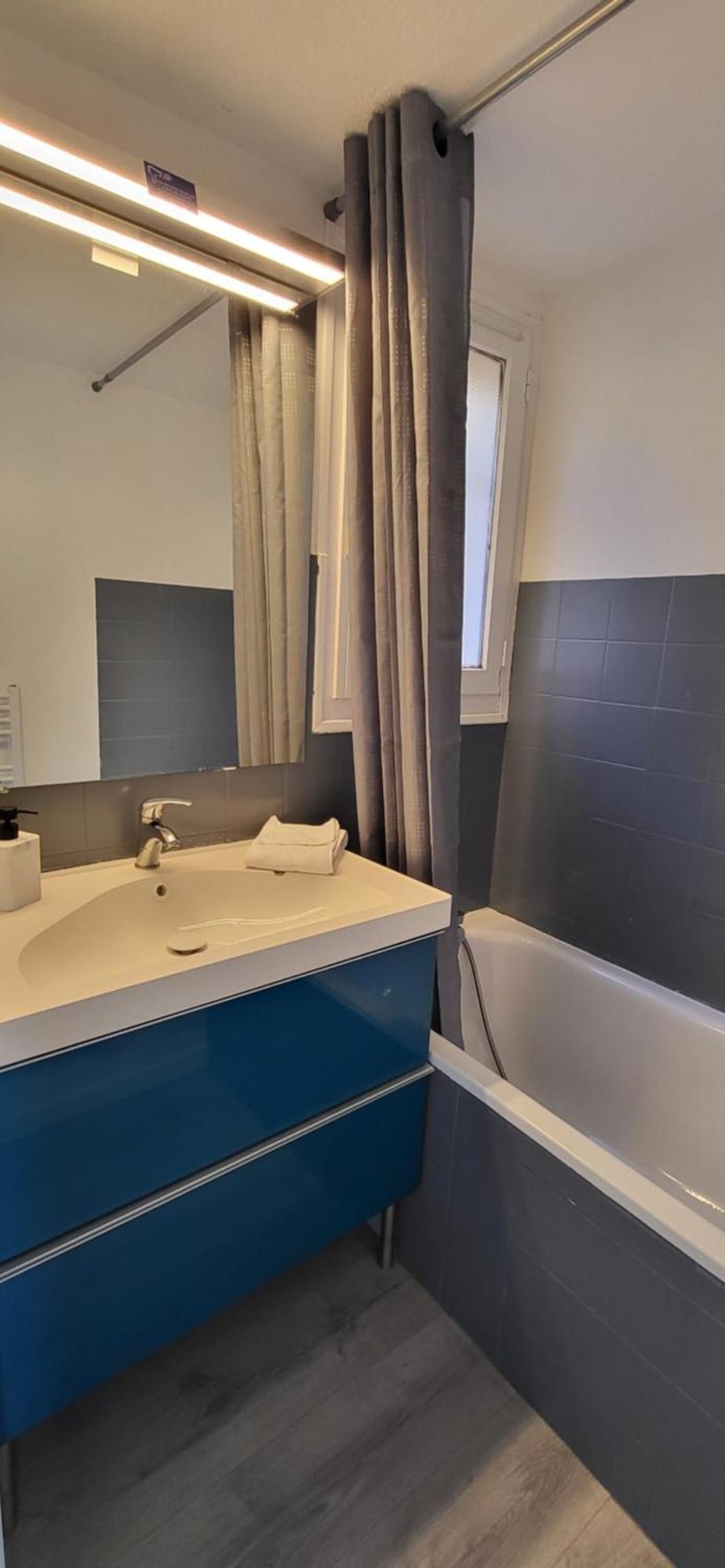 Appartement En Residence Avec Piscine Bandol Exteriör bild