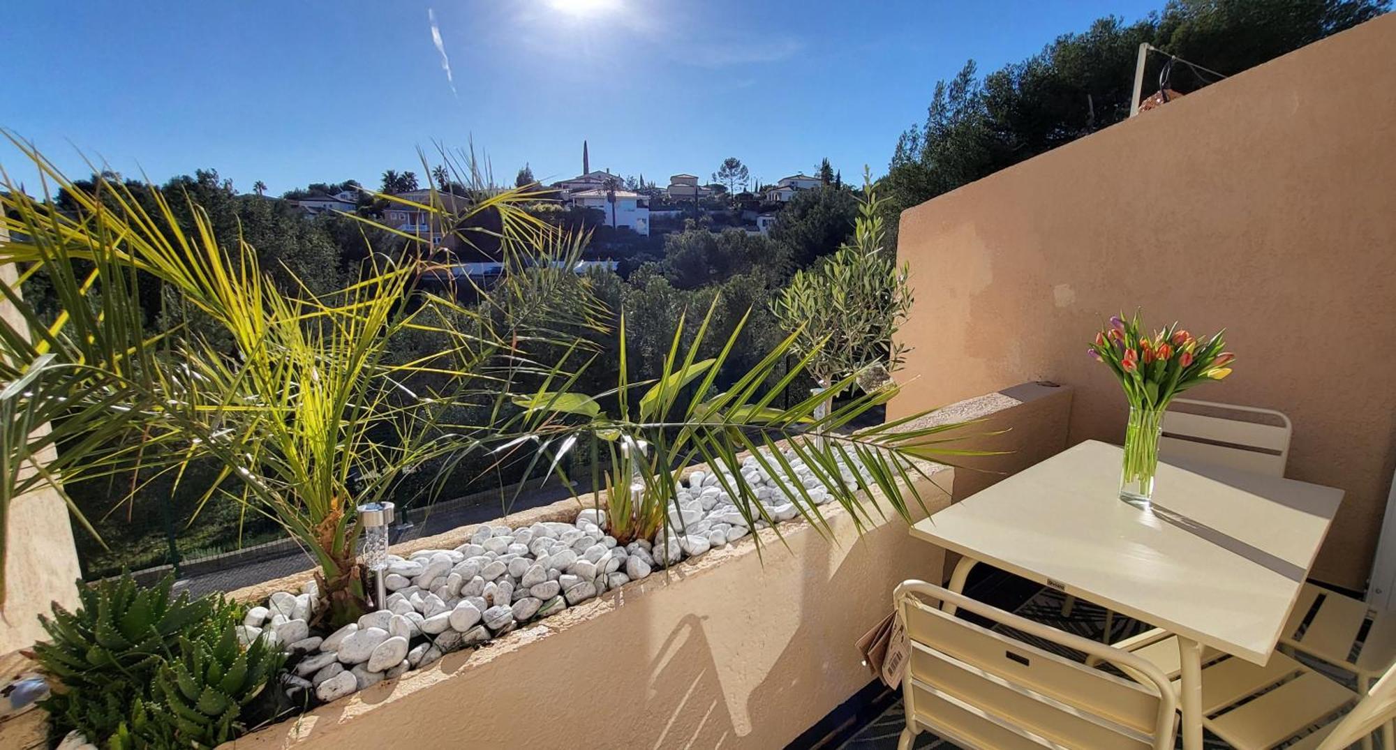 Appartement En Residence Avec Piscine Bandol Exteriör bild
