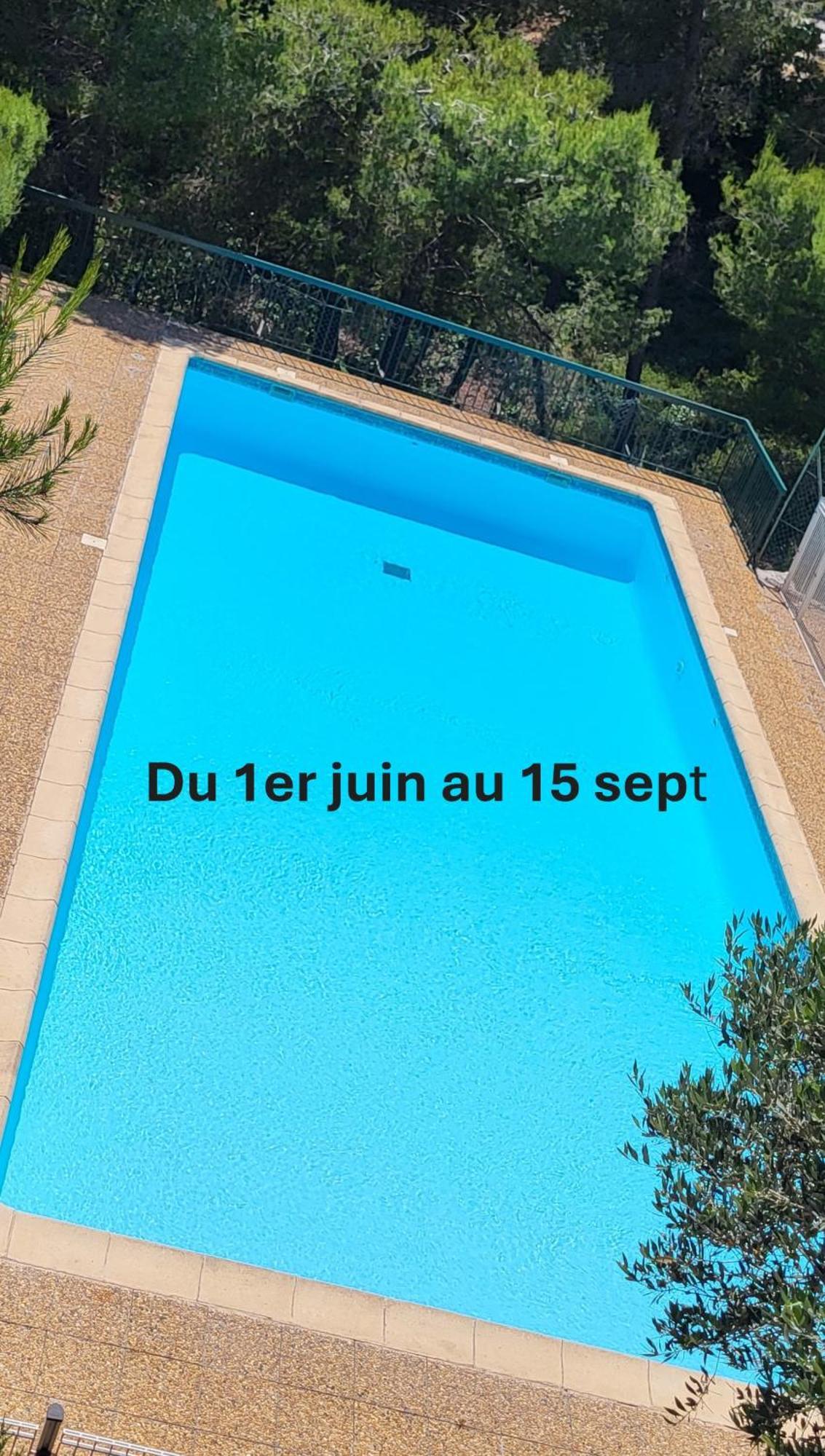 Appartement En Residence Avec Piscine Bandol Exteriör bild